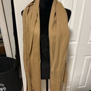 Amicale Cashmere Camel Scarf